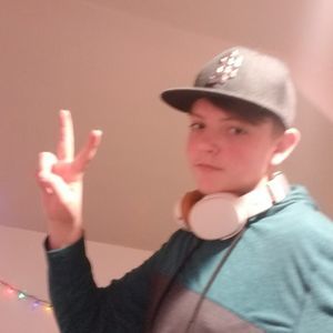 Meet your Posher, Corbin